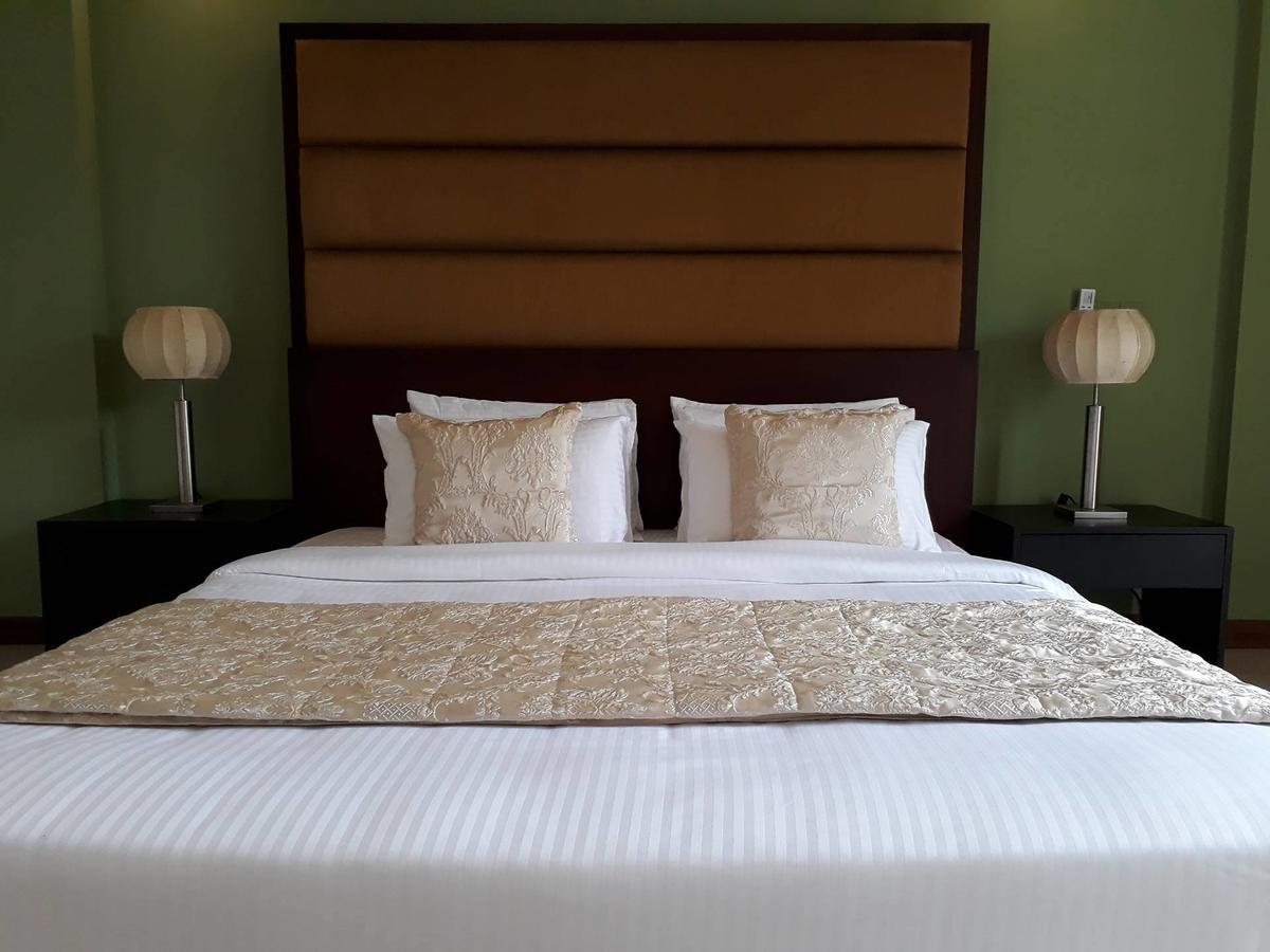 Aston Luxury Apartments Kolombo Dış mekan fotoğraf
